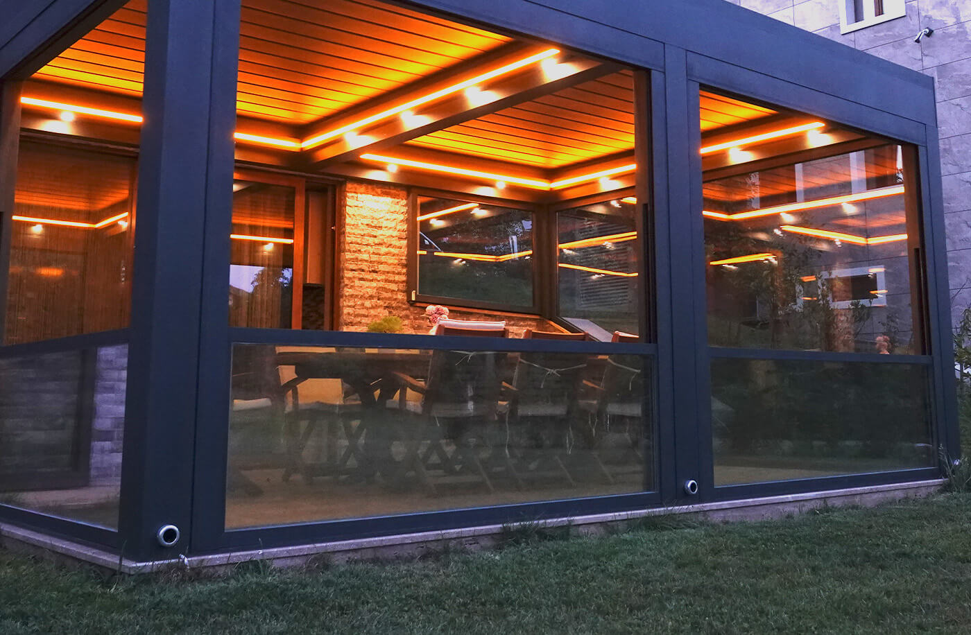 Verlass Giotine Glass Systems
