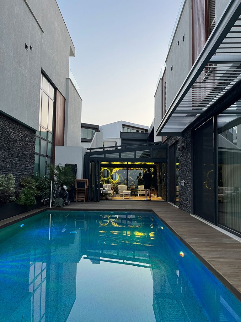 Penthouse At Sapanca Lake - Glass Systems And Awnings & Zip