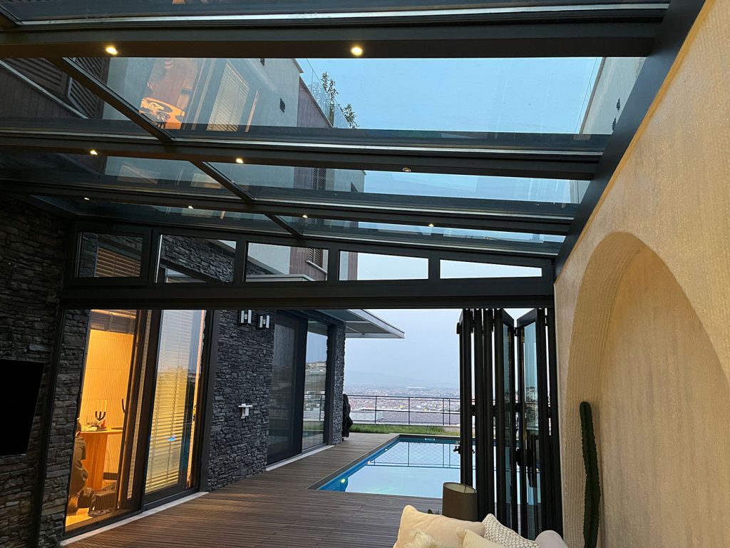 Penthouse At Sapanca Lake - Glass Systems And Awnings & Zip