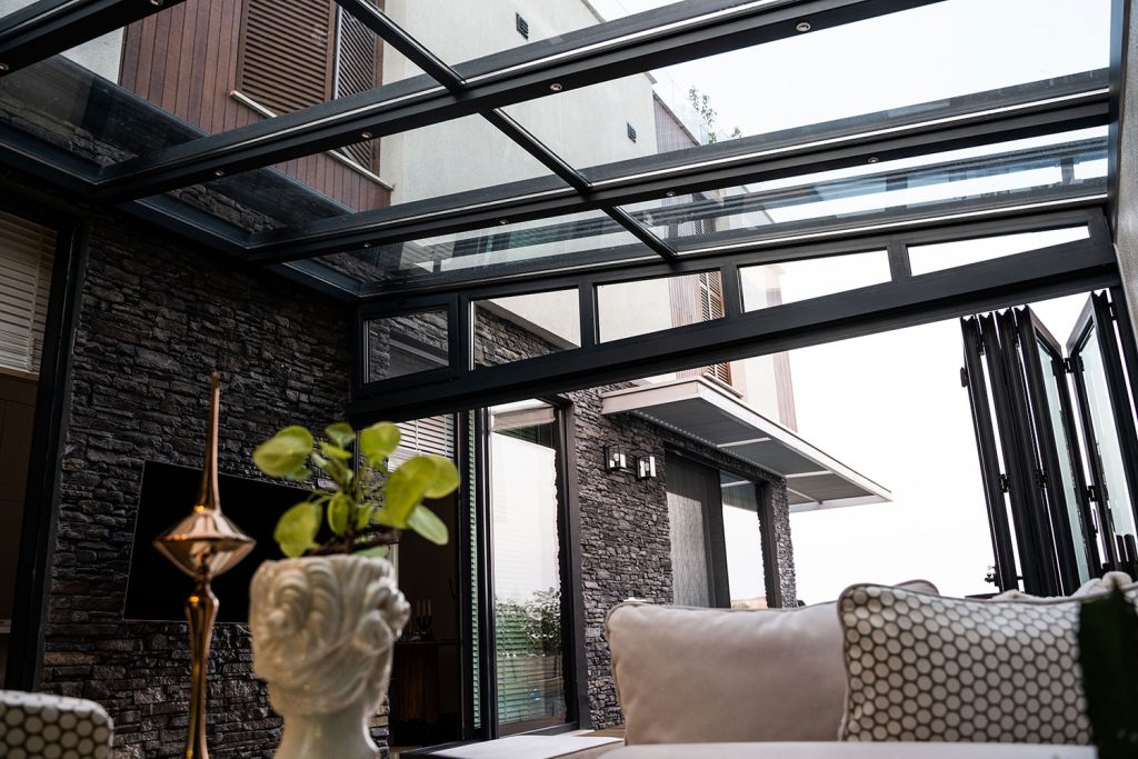 Penthouse At Sapanca Lake - Glass Systems And Awnings & Zip